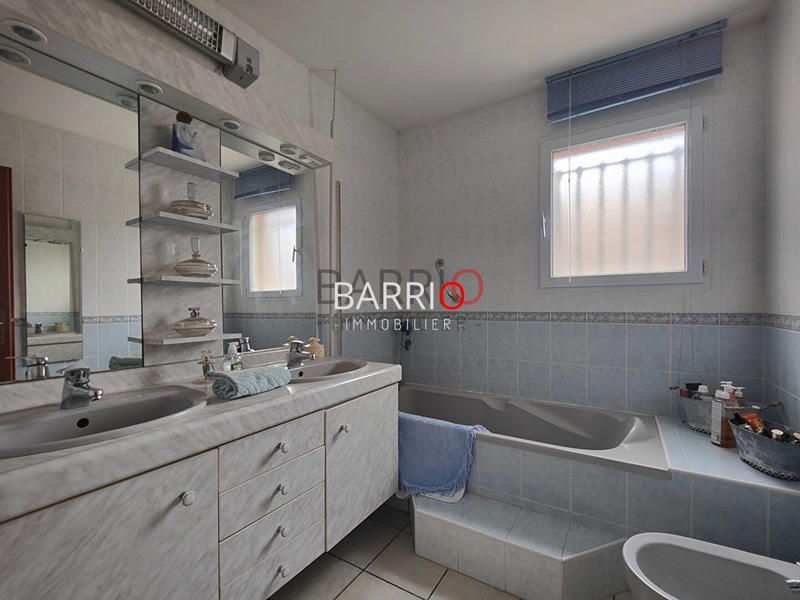 Villa - 115 m² - 5 pièces