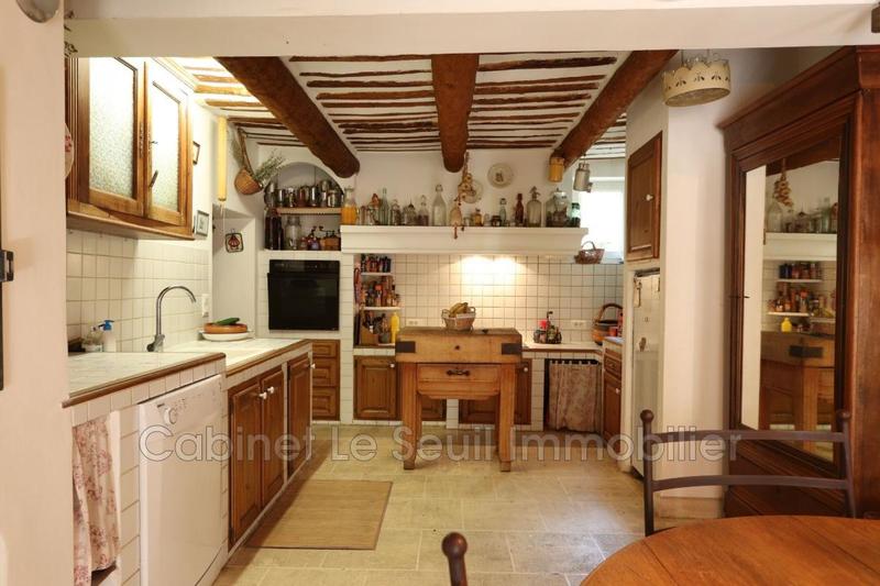 Mas - 250 m² - 9 pièces