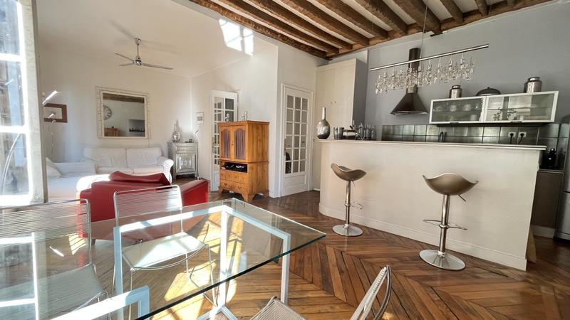 Appartement - 85 m² - 3 pièces