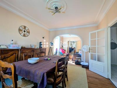 Maison - 140 m² - 7 pièces