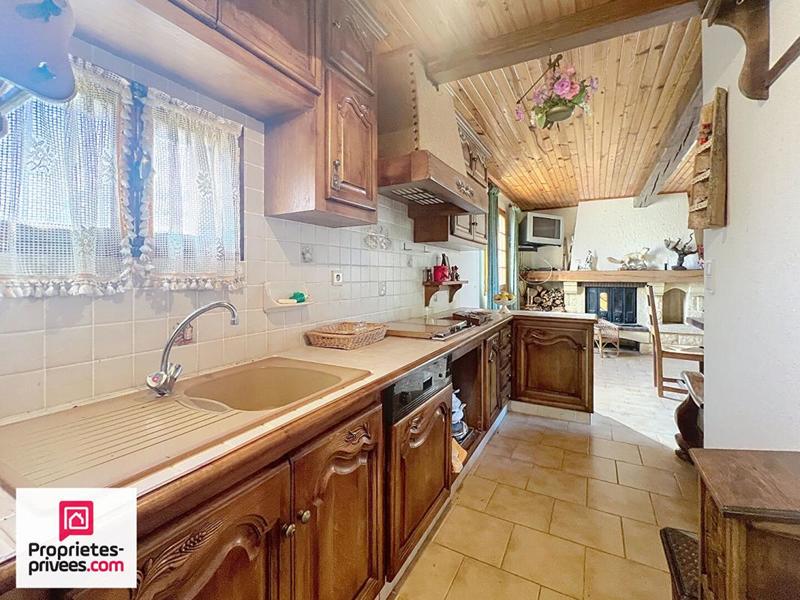 Maison - 210 m² - 7 pièces