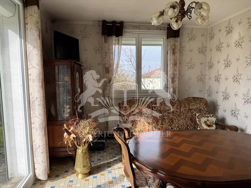 Maison - 90 m² - 6 pièces