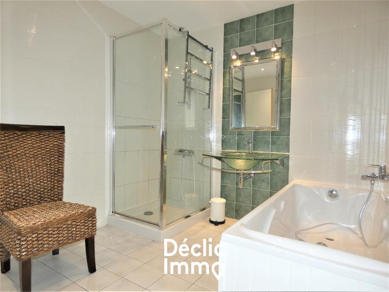 Maison - 169 m² - 7 pièces