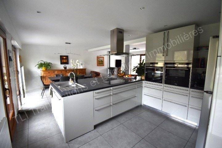 Maison - 147 m² - 6 pièces