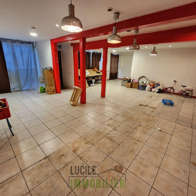 Local commercial - 133 m² - 4 pièces