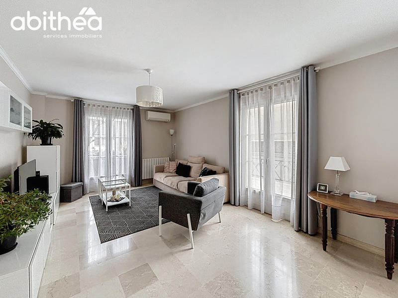 Maison - 98 m² - 6 pièces