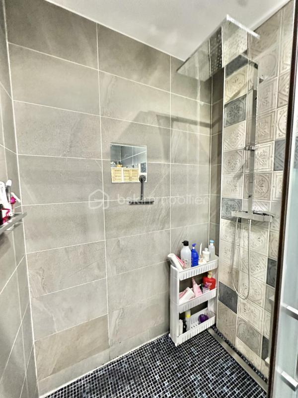 Pavillon - 100 m² - 6 pièces