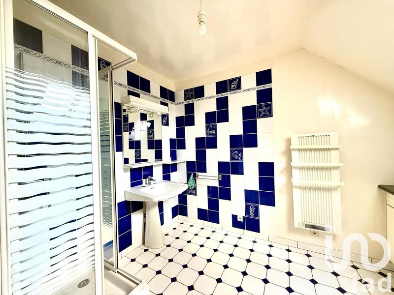 Maison - 165 m² - 8 pièces