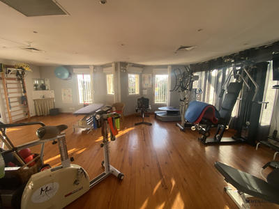 Local d'activités - 148 m²