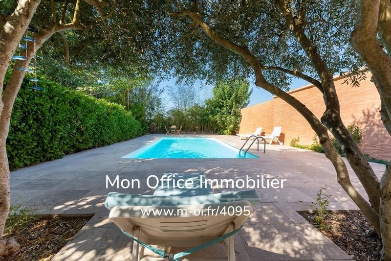 Mas - 210 m² - 10 pièces