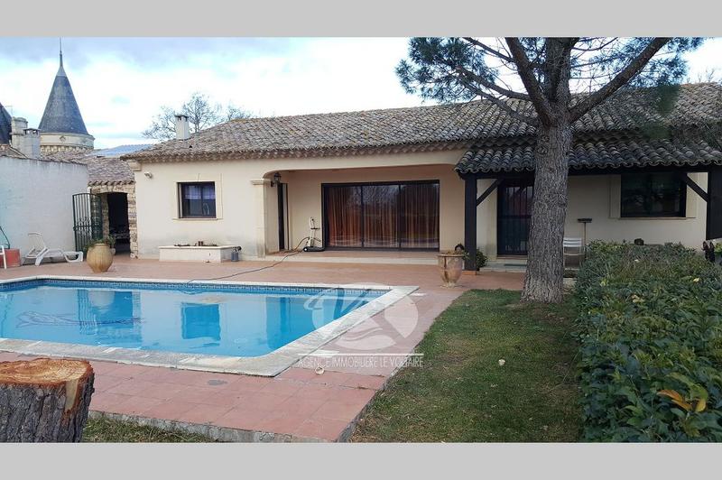 Propriété - 183 m² - 4 pièces