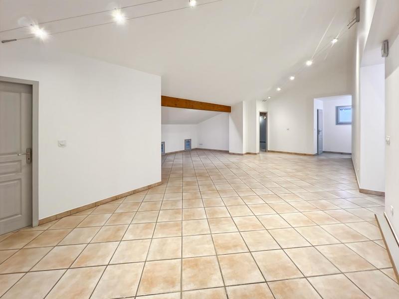 Appartement - 110 m² - 4 pièces