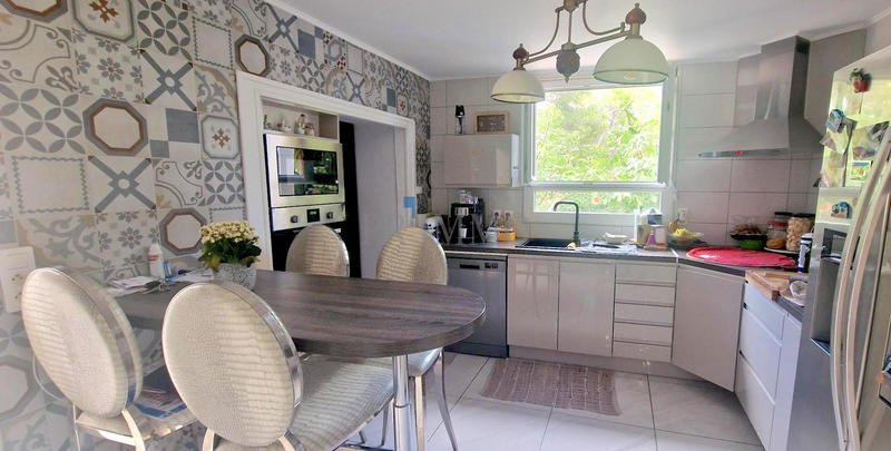 Appartement - 83 m² - 4 pièces