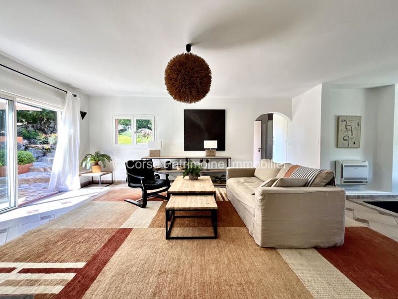 Villa - 148 m² - 6 pièces