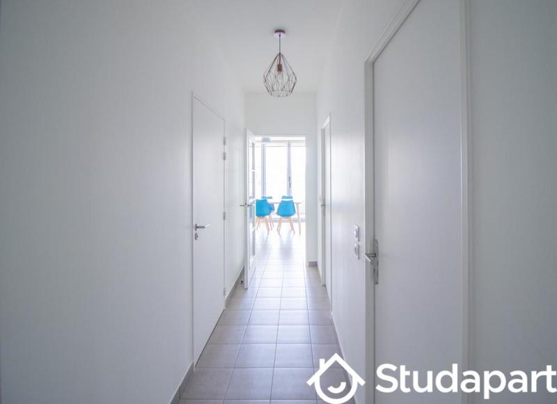 Chambre - 11 m² - 1 pièce