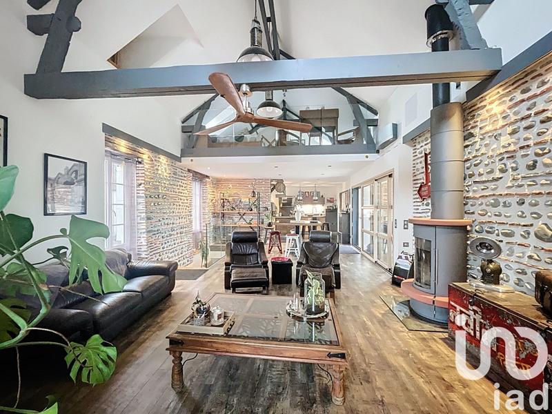 Loft - 150 m² - 3 pièces