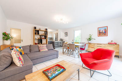 Appartement - 92 m² - 4 pièces