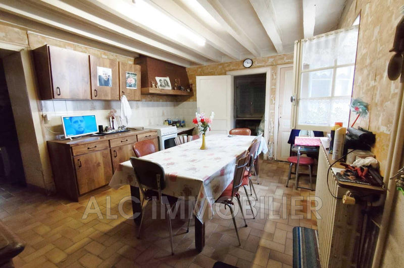 Maison - 151 m² - 1 pièce