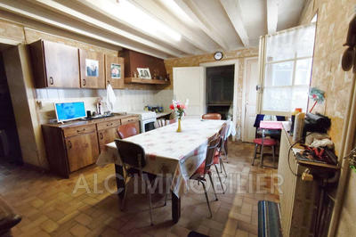 Maison - 151 m² - 1 pièce