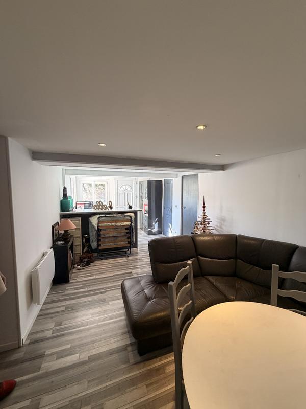 Maison traditionnelle - 207 m² - 10 pièces