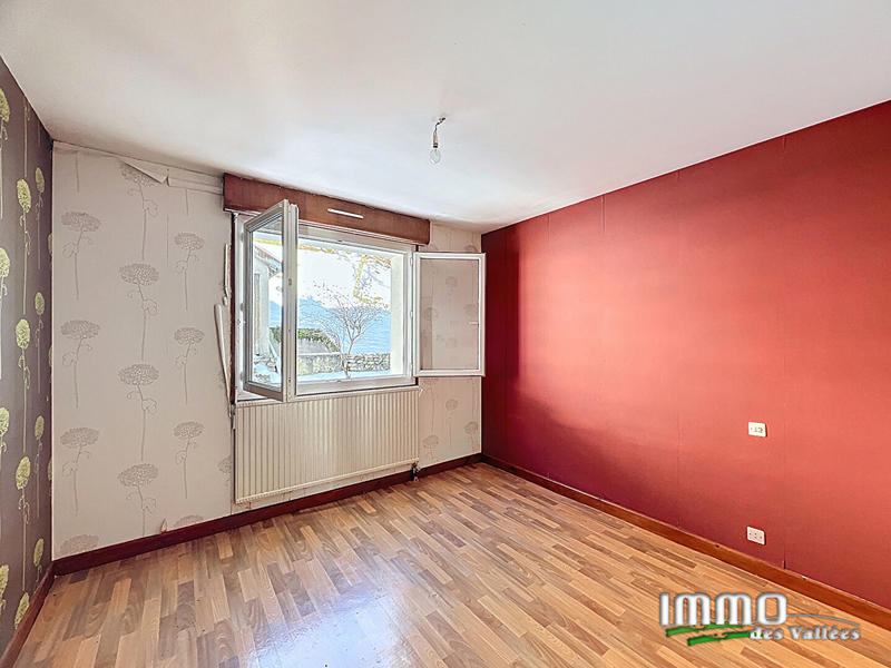 Maison - 181 m² - 7 pièces