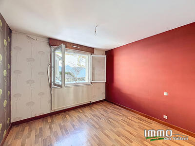 Maison - 181 m² - 7 pièces
