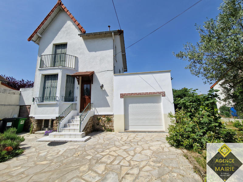 Maison - 94 m² - 5 pièces