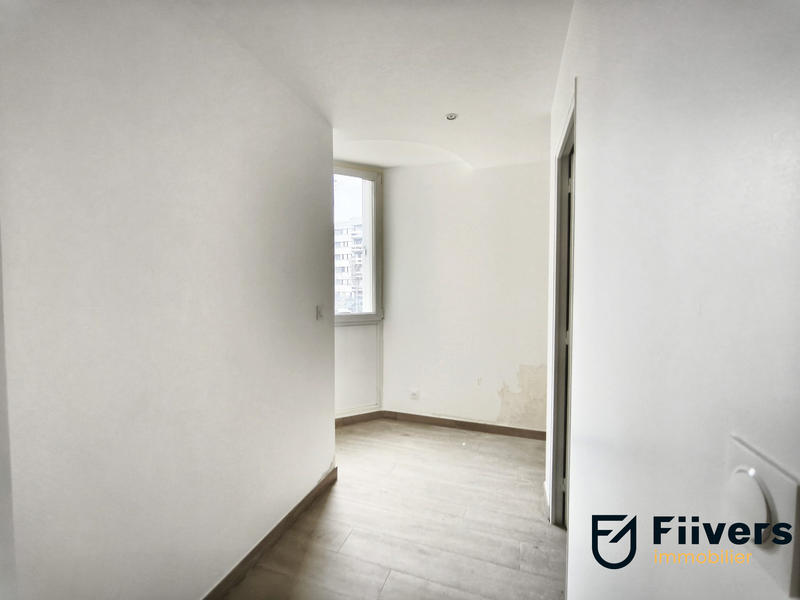 Appartement - 84 m² - 5 pièces