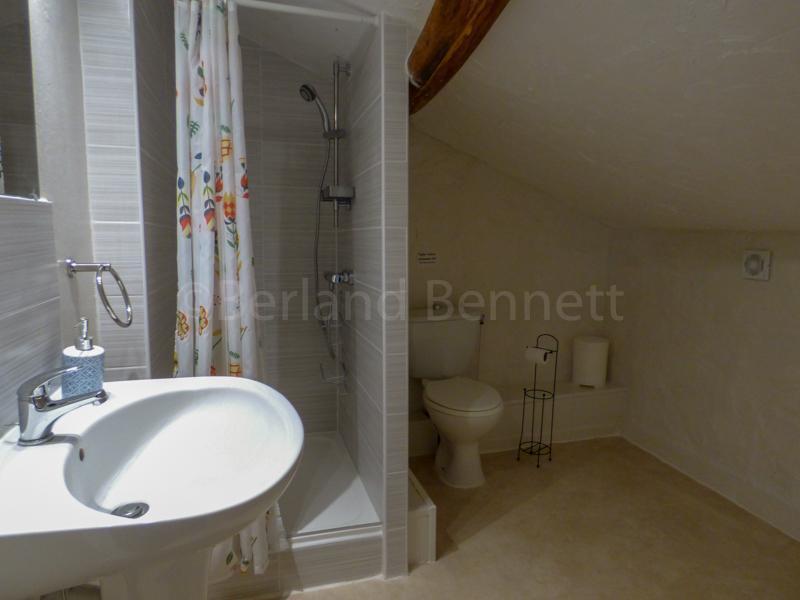 Maison - 300 m² - 16 pièces