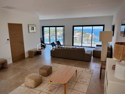 Villa - 228 m² - 4 pièces