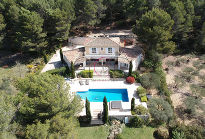 Maison - 170 m² - 5 pièces