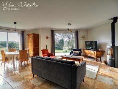 Maison - 136 m² - 8 pièces