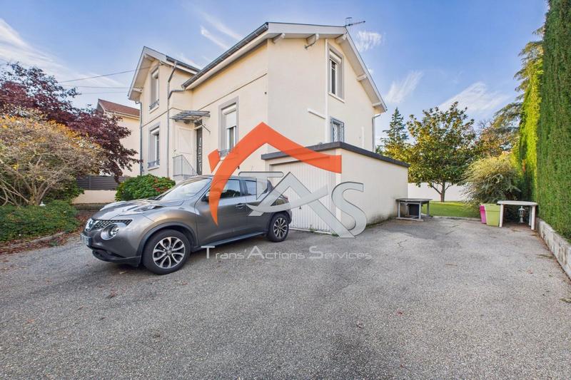 Maison - 135 m² - 6 pièces