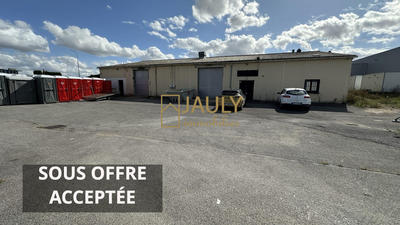 Local commercial - 679 m²