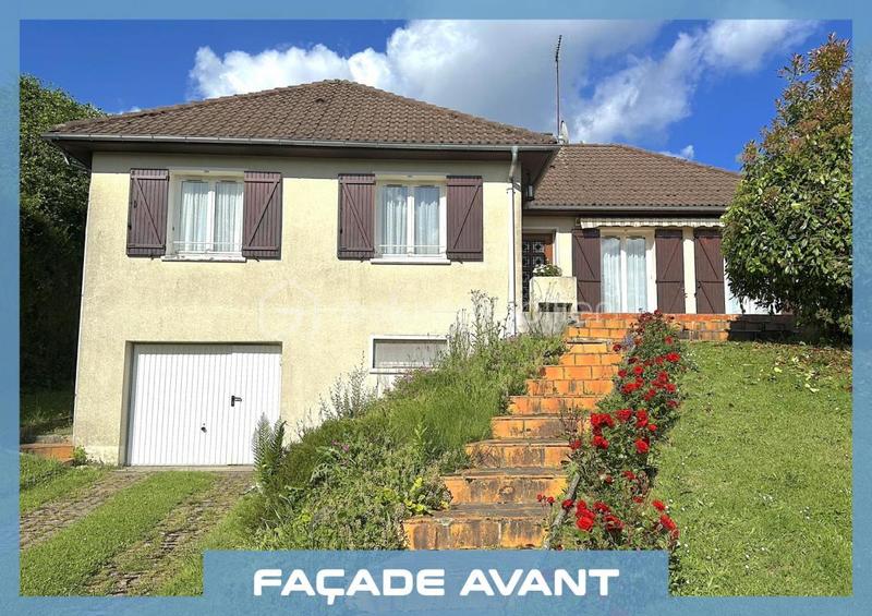 Maison traditionnelle - 90 m² - 6 pièces