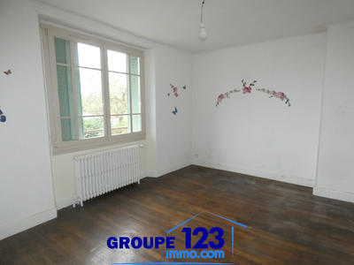 Maison - 105 m² - 4 pièces