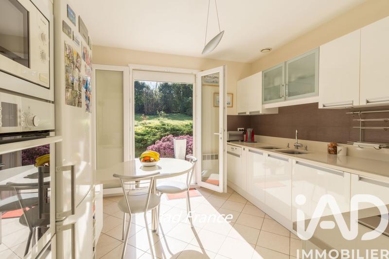 Maison - 88 m² - 5 pièces