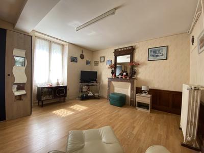 Maison - 95 m² - 5 pièces