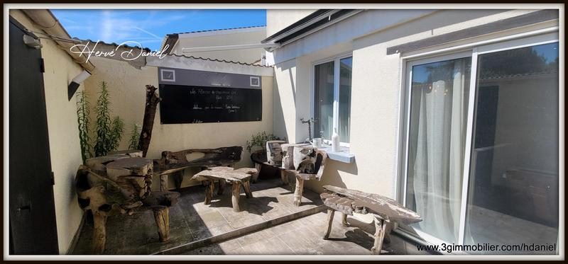 Local commercial - 150 m² - 5 pièces