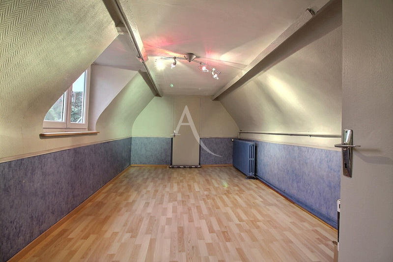 Maison - 191 m² - 8 pièces