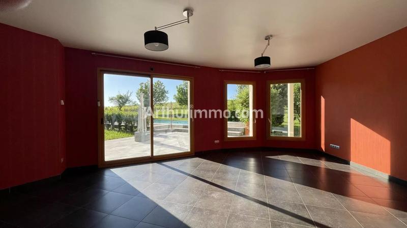 Maison - 190 m² - 8 pièces