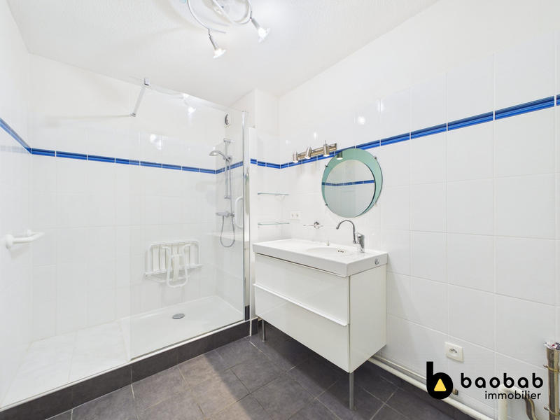 Appartement - 83 m² - 4 pièces