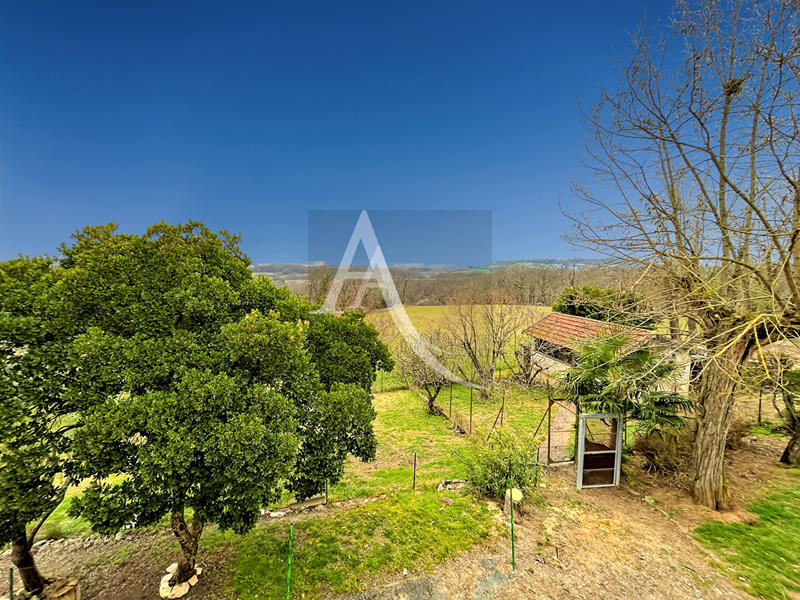 Maison - 200 m² - 9 pièces