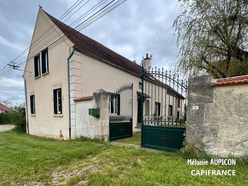 Propriété - 290 m² - 12 pièces