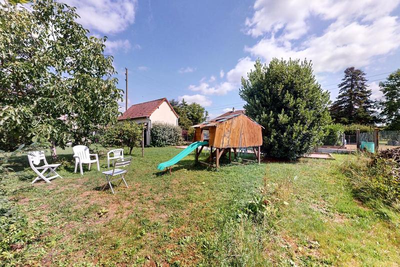 Maison - 93 m² - 4 pièces
