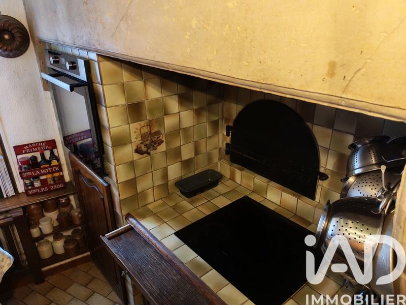 Maison - 247 m² - 7 pièces