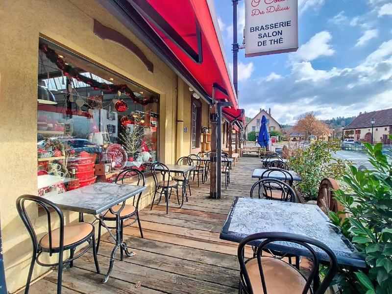 Maison - 1 220 m² - 4 pièces