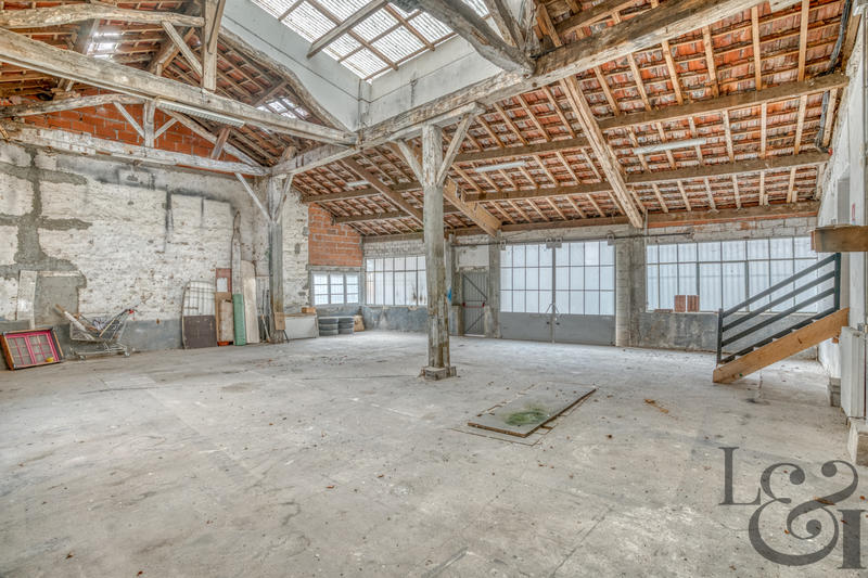 Maison - 365 m² - 10 pièces