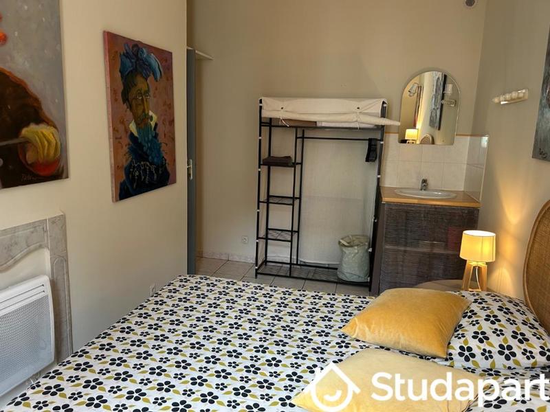 Chambre - 10 m² - 1 pièce