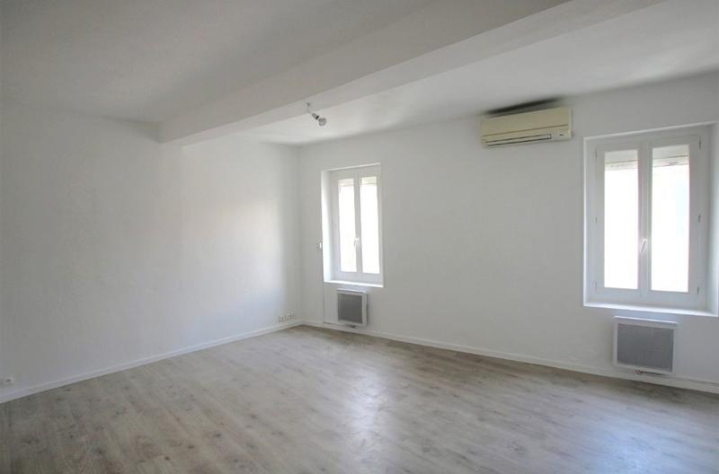 Immeuble - 69 m² - 3 pièces